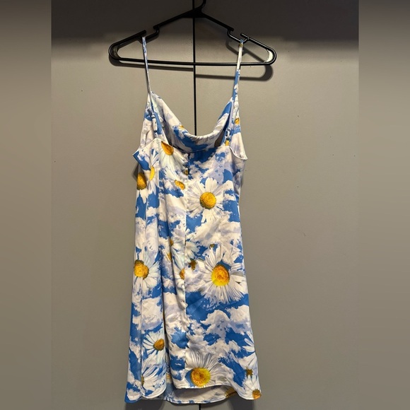 Urban Outfitters -  Sky Blue Daisy Dress (Size M) - Picture 7 of 11
